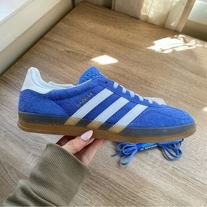 Meet your Posher, Peter